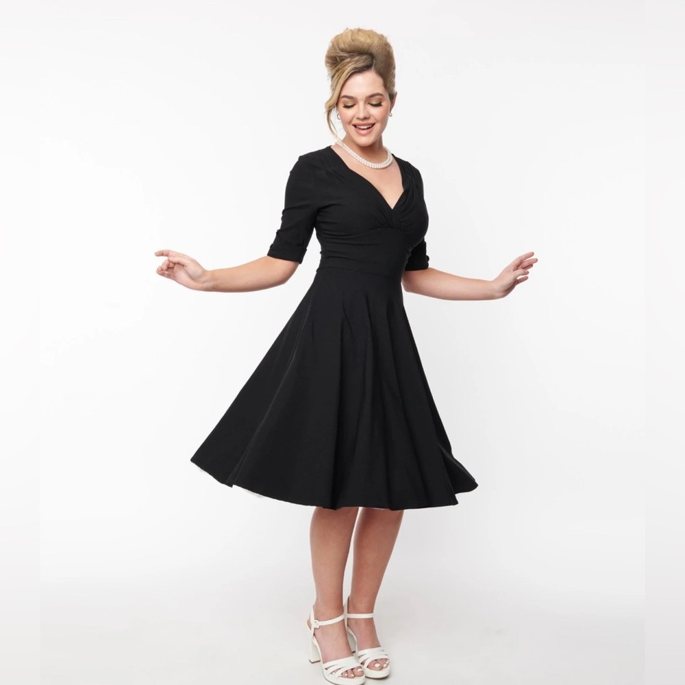 Unique Vintage Black Delores Swing Dress With Sleeves